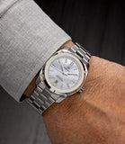 FORMEX: ESSENCE ThirtyNine AUTOMATIC CHRONOMETER 39mm - NACRE (MOP Dial)